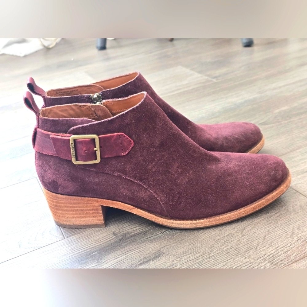 Kork-ease Deep Plum Leather Ankle Booties Size 8.5 Boho Weatern Fall